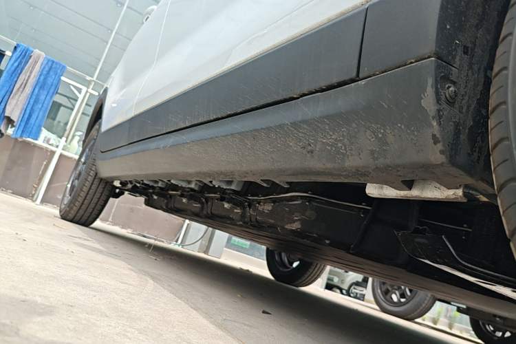 Used Leapmotor T03 2025 310 Comfort Edition Right Side Sill