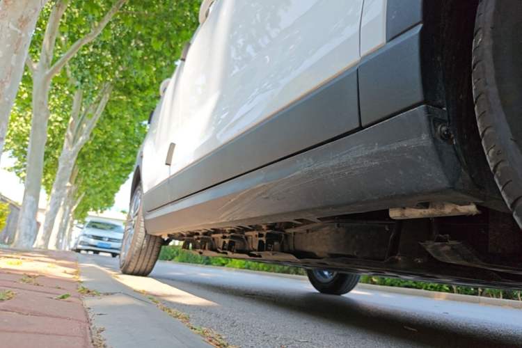 Used Leapmotor T03 2025 403 Comfort Edition Right Side Sill