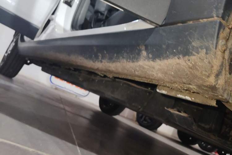 Used Leapmotor T03 2025 310 Comfort Edition Right Side Sill