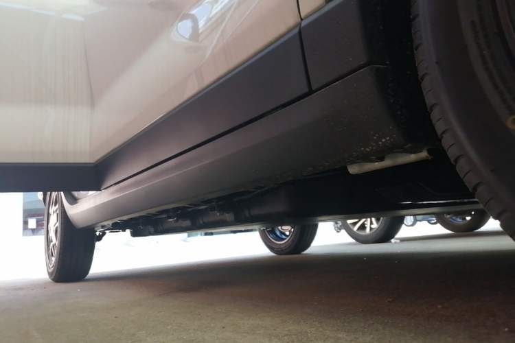 Used Leapmotor T03 2025 310 Comfort Edition Right Side Sill