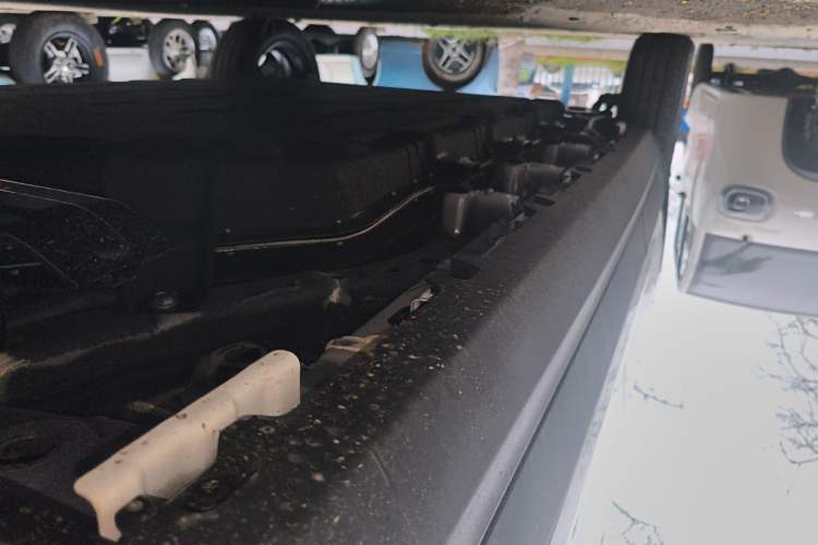 Used Leapmotor T03 2025 310 Comfort Edition Right Side Sill