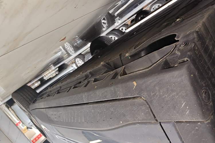 Used Leapmotor Zero Run A10 2026 Model 505 Enjoyment Edition Left Side Sill