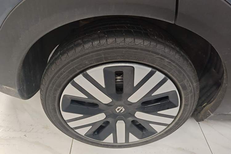 Used Leapmotor Zero Run A10 2026 Model 505 Enjoyment Edition Right Rear Wheel Hub