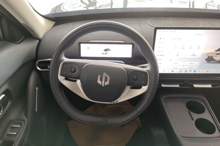 Used Leapmotor Zero Run A10 2026 Model 505 LiDAR Edition Steering Wheel