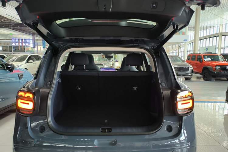 Used Leapmotor Zero Run A10 2026 Model 505 LiDAR Edition Trunk