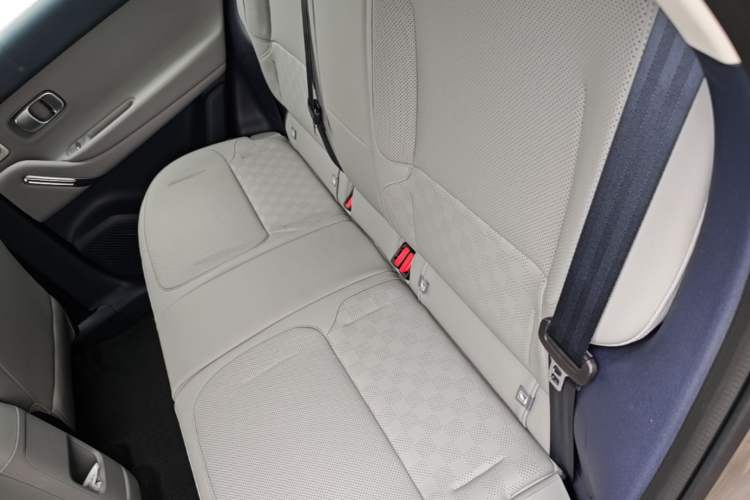Used Leapmotor Zero Run A10 2026 Model 403 Enjoyment Edition Left Rear Seat