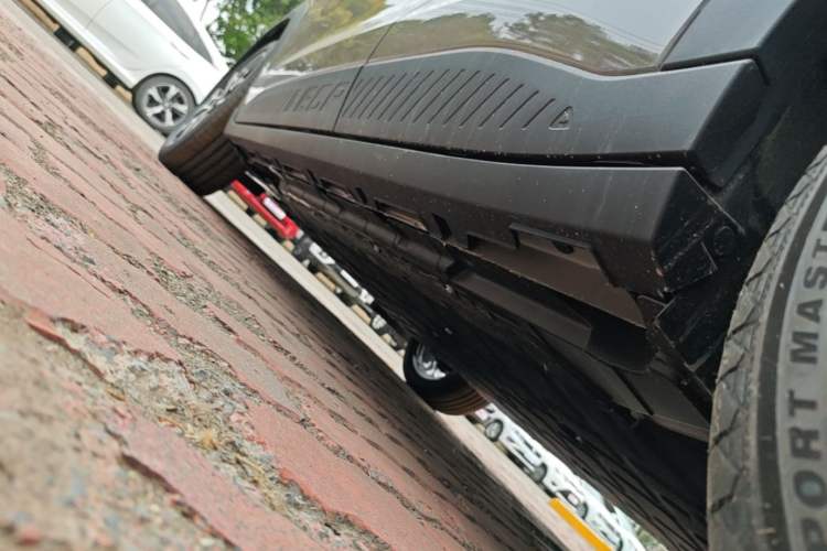 Used Leapmotor Zero Run A10 2026 Model 403 Enjoyment Edition Left Side Sill