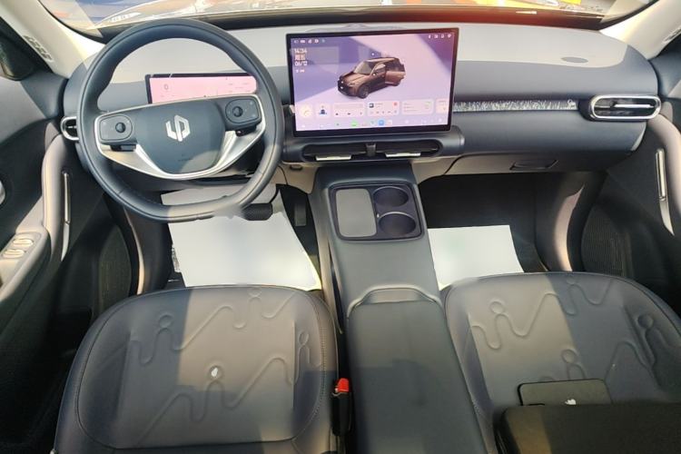 Used Leapmotor Zero Run A10 2026 Model 505 LiDAR Edition Center Console
