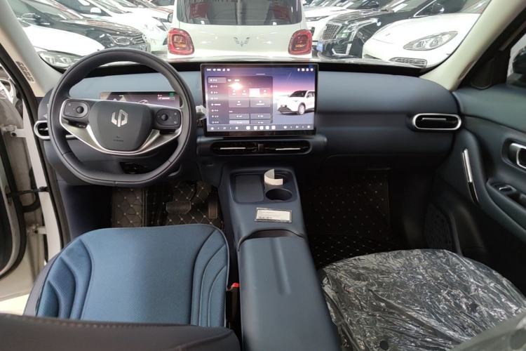 Used Leapmotor Zero Run A10 2026 Model 505 LiDAR Edition Center Console