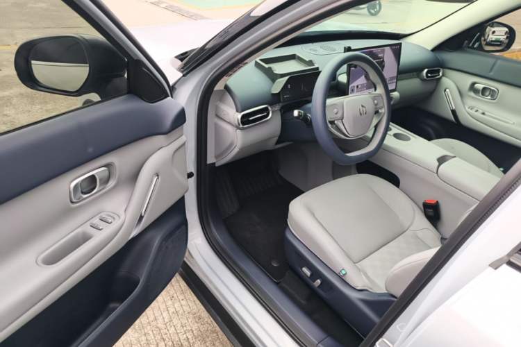 Used Leapmotor Zero Run A10 2026 Model 505 LiDAR Edition Driver Seat