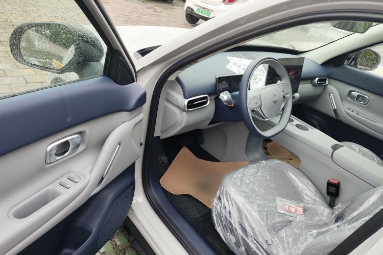 Used Leapmotor Zero Run A10 2026 Model 403 Enjoyment Edition Driver Seat