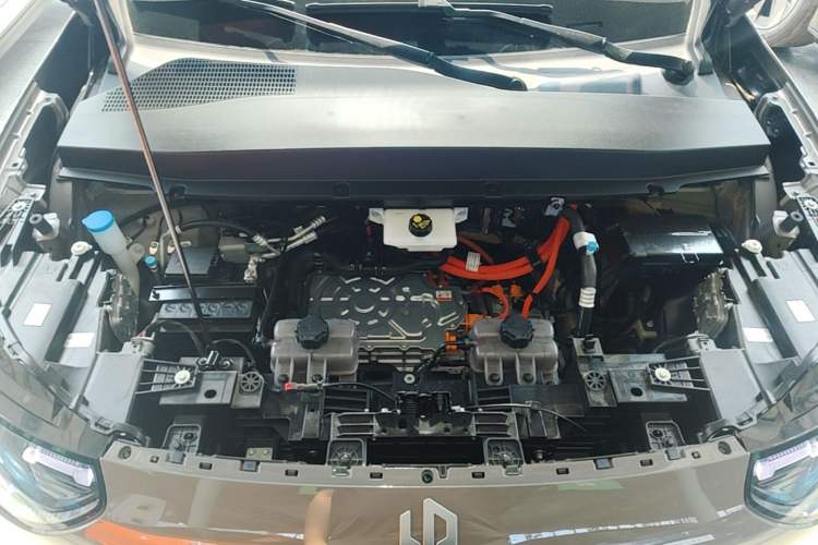 Used Leapmotor Zero Run A10 2026 Model 505 LiDAR Edition Engine Bay