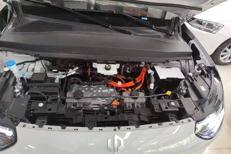 Used Leapmotor Zero Run A10 2026 Model 505 LiDAR Edition Engine Bay
