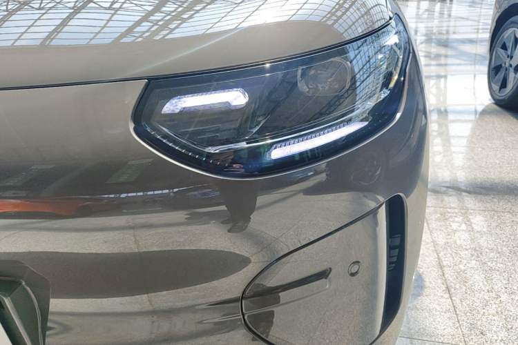 Used Leapmotor Zero Run A10 2026 Model 505 LiDAR Edition Left Front Headlight