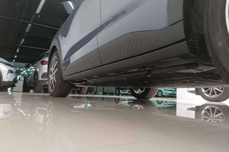 Used Leapmotor Zero Run A10 2026 Model 403 Enjoyment Edition Left Side Sill