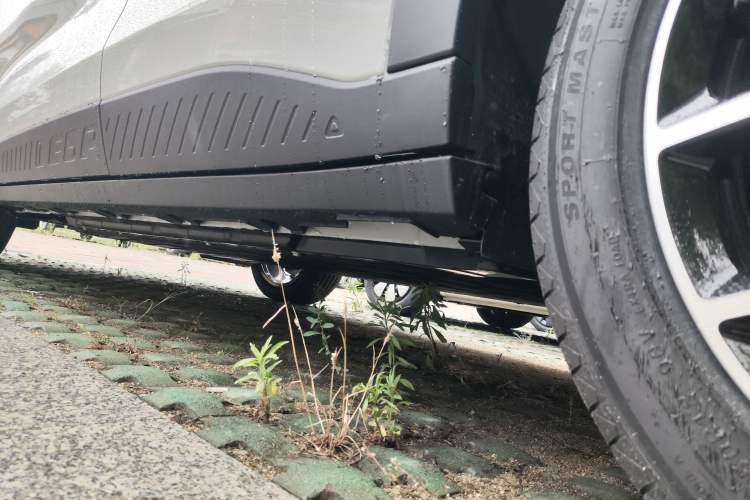 Used Leapmotor Zero Run A10 2026 Model 403 Enjoyment Edition Left Side Sill