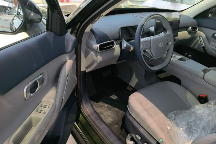 Used Leapmotor Zero Run A10 2026 Model 505 Enjoyment Edition Driver Seat