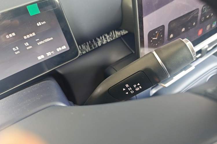Used Leapmotor Zero Run A10 2026 Model 403 Enjoyment Edition Gear Lever