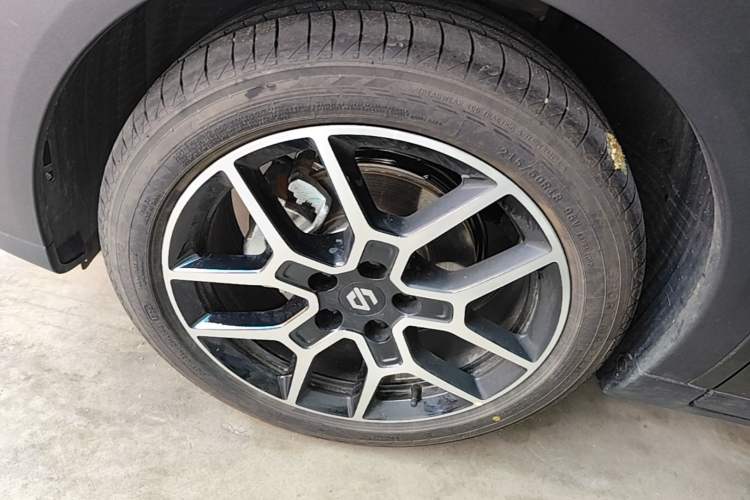 Used Leapmotor Zero Run A10 2026 Model 403 Enjoyment Edition Left Front Wheel Hub