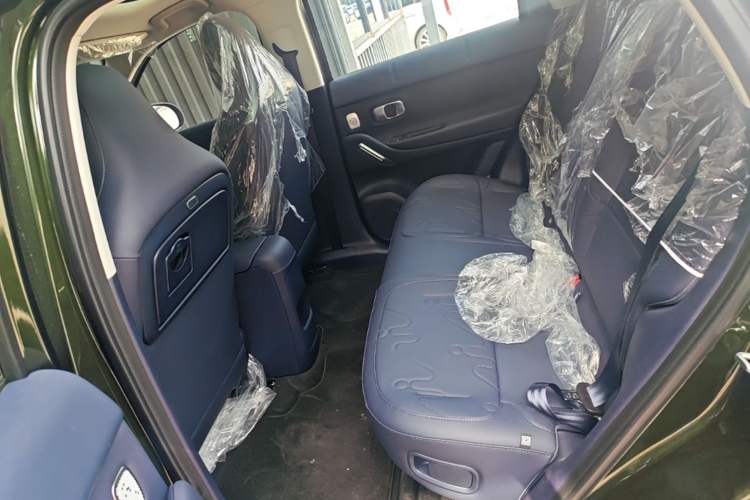 Used Leapmotor Zero Run A10 2026 Model 403 Enjoyment Edition Left Rear Seat