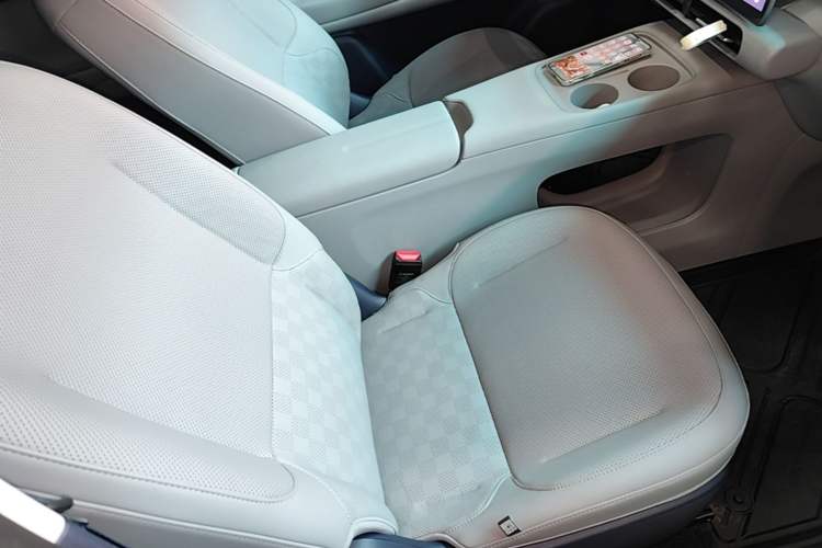 Used Leapmotor Zero Run A10 2026 Model 403 Enjoyment Edition Right Front Seat