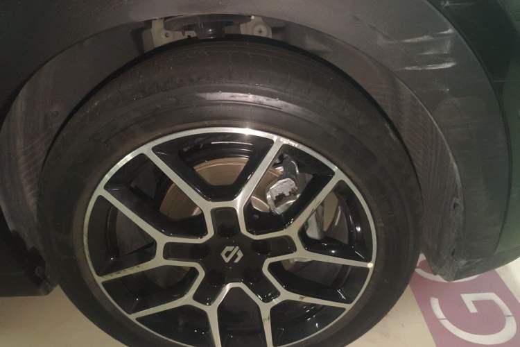 Used Leapmotor Zero Run A10 2026 Model 505 LiDAR Edition Right Front Wheel Hub
