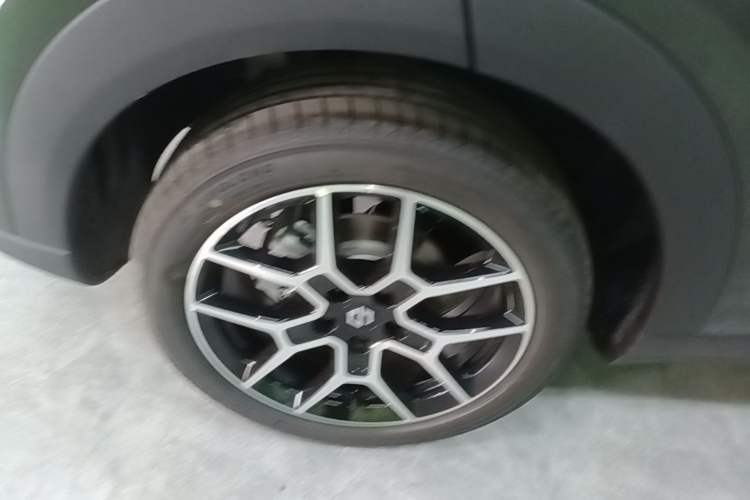 Used Leapmotor Zero Run A10 2026 Model 403 Comfort Edition Right Rear Wheel Hub