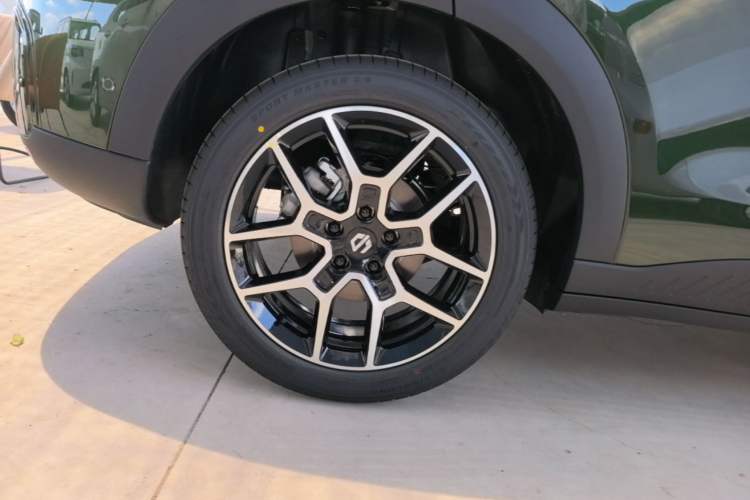 Used Leapmotor Zero Run A10 2026 Model 505 Enjoyment Edition Right Rear Wheel Hub