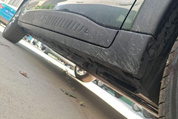 Used Leapmotor Zero Run A10 2026 Model 403 Enjoyment Edition Right Side Sill