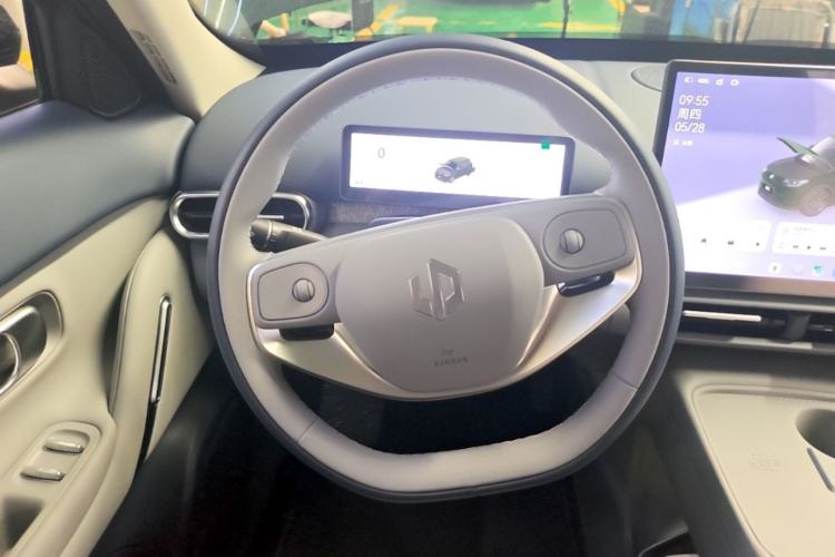 Used Leapmotor Zero Run A10 2026 Model 403 Comfort Edition Steering Wheel
