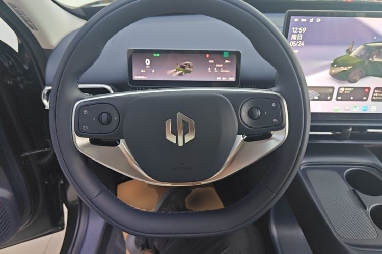 Used Leapmotor Zero Run A10 2026 Model 505 Enjoyment Edition Steering Wheel