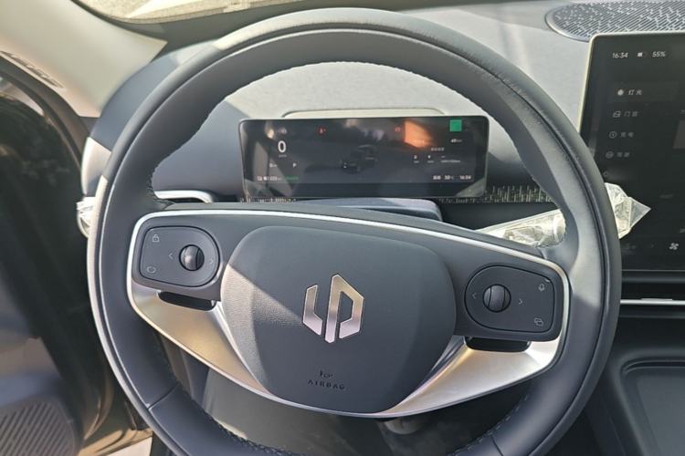 Used Leapmotor Zero Run A10 2026 Model 403 Enjoyment Edition Steering Wheel