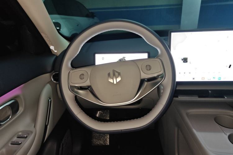 Used Leapmotor Zero Run A10 2026 Model 505 LiDAR Edition Steering Wheel