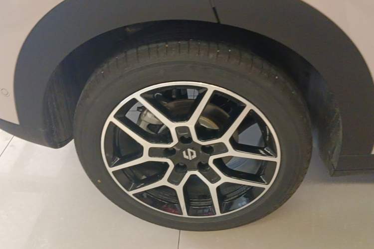 Used Leapmotor Zero Run A10 2026 Model 403 Enjoyment Edition Right Rear Wheel Hub