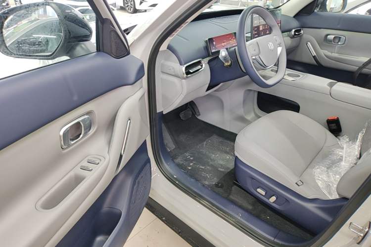 Used Leapmotor Zero Run A10 2026 Model 505 Enjoyment Edition Driver Seat
