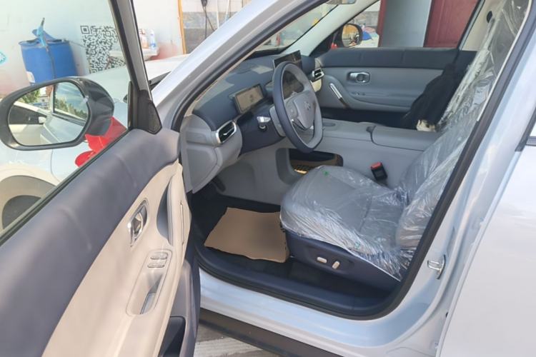Used Leapmotor Zero Run A10 2026 Model 403 Enjoyment Edition Driver Seat