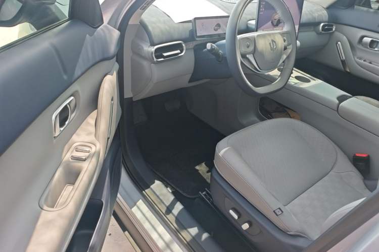 Used Leapmotor Zero Run A10 2026 Model 505 Enjoyment Edition Driver Seat