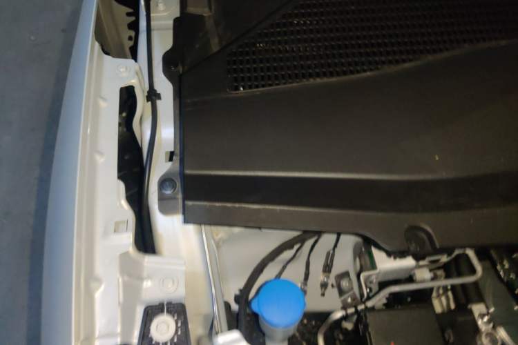 Used Leapmotor Zero Run A10 2026 Model 505 LiDAR Edition Engine Bay Right