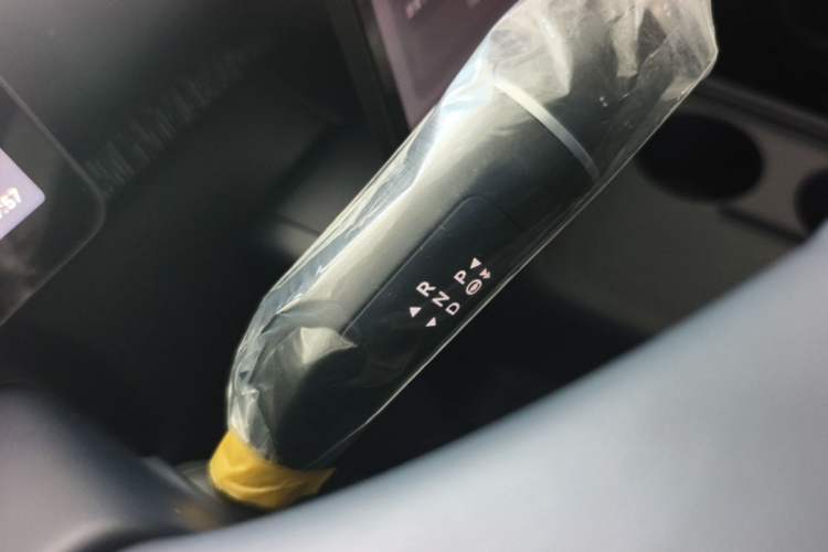 Used Leapmotor Zero Run A10 2026 Model 403 Comfort Edition Gear Lever