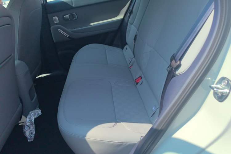 Used Leapmotor Zero Run A10 2026 Model 403 Enjoyment Edition Left Rear Seat
