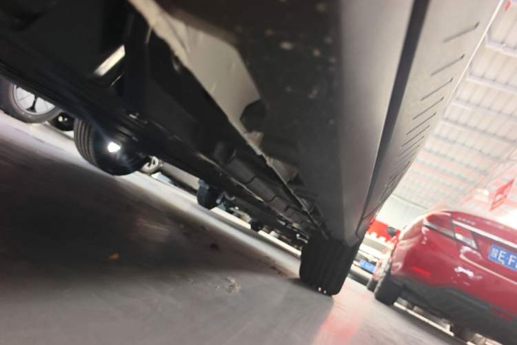 Used Leapmotor Zero Run A10 2026 Model 403 Comfort Edition Left Side Sill