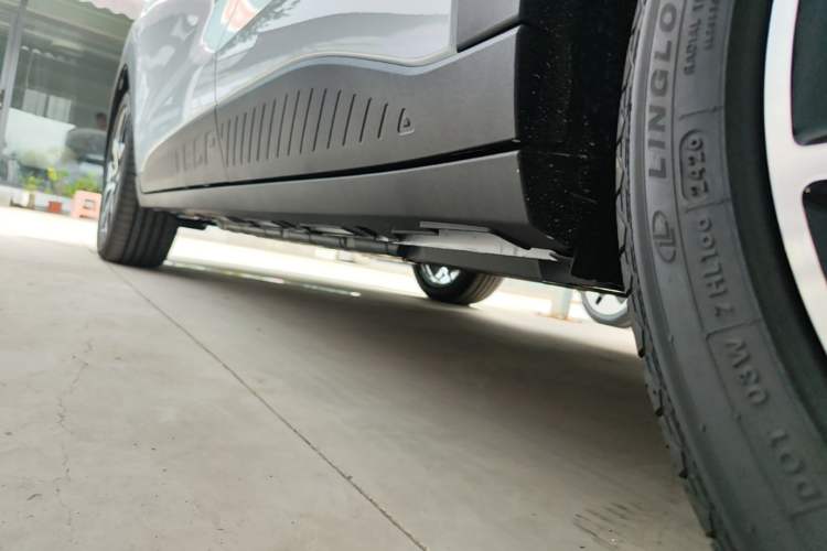 Used Leapmotor Zero Run A10 2026 Model 505 Enjoyment Edition Left Side Sill