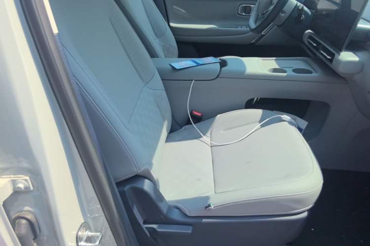 Used Leapmotor Zero Run A10 2026 Model 403 Enjoyment Edition Right Front Seat
