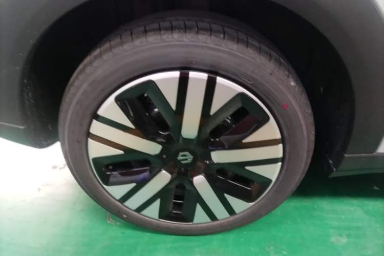 Used Leapmotor Zero Run A10 2026 Model 403 Comfort Edition Right Rear Wheel Hub
