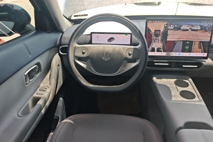 Used Leapmotor Zero Run A10 2026 Model 505 Enjoyment Edition Steering Wheel