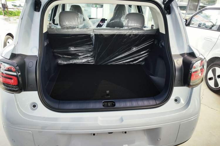 Used Leapmotor Zero Run A10 2026 Model 505 Enjoyment Edition Trunk