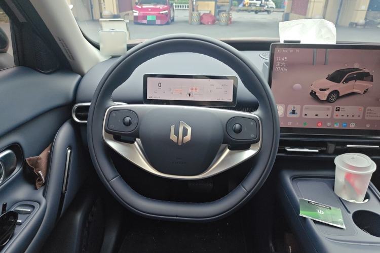 Used Leapmotor Zero Run A10 2026 Model 505 LiDAR Edition Steering Wheel