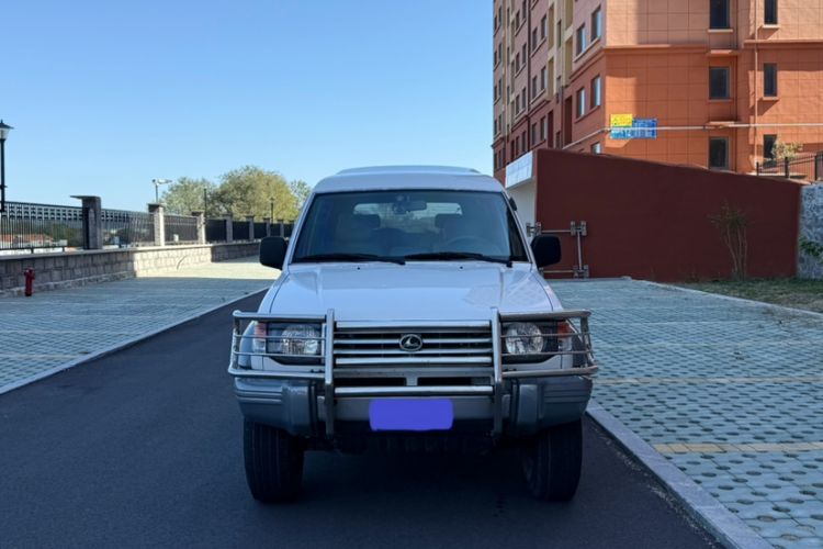 Used Leopaard 6481 2014 2.2L Manual 4x4 Exterior 4
