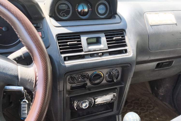 Used Leopaard 6481 2009 2.2L Manual 4x4 Audio And AC Panel