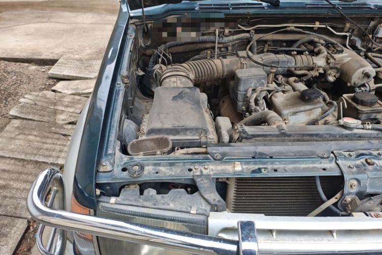 Used Leopaard 6481 2009 2.2L Manual 4x4 Engine Bay Right